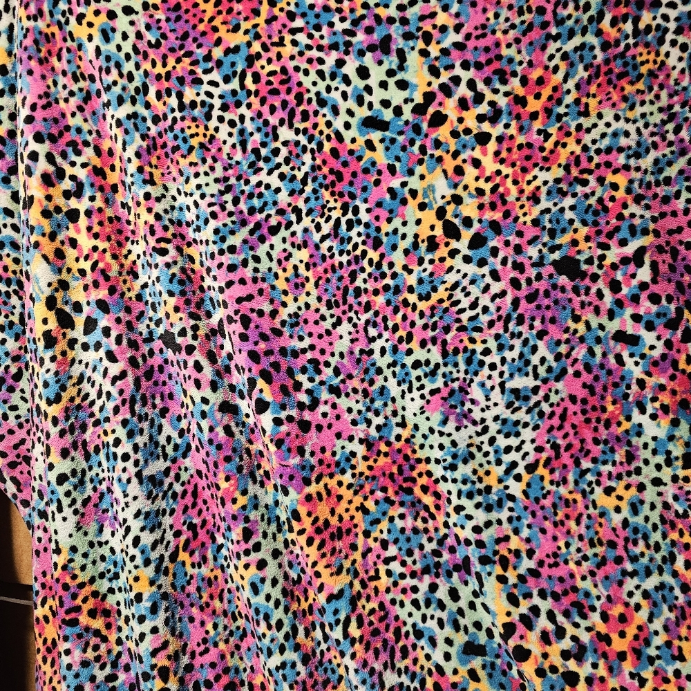 Cozy Animal Print Fleece Blanket - Perfect for Cold Nights!